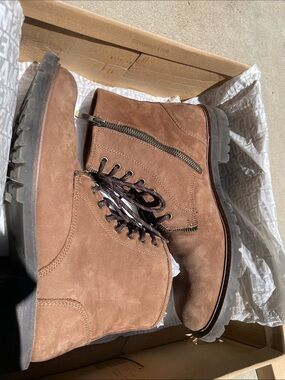 Steve Madden Men’s Kamden Khaki Lea size 9